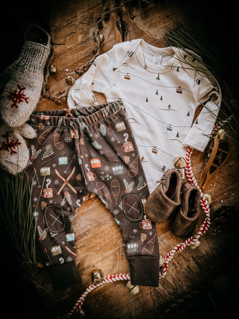 Winter Delights Dark Version  | Adventure Leggings