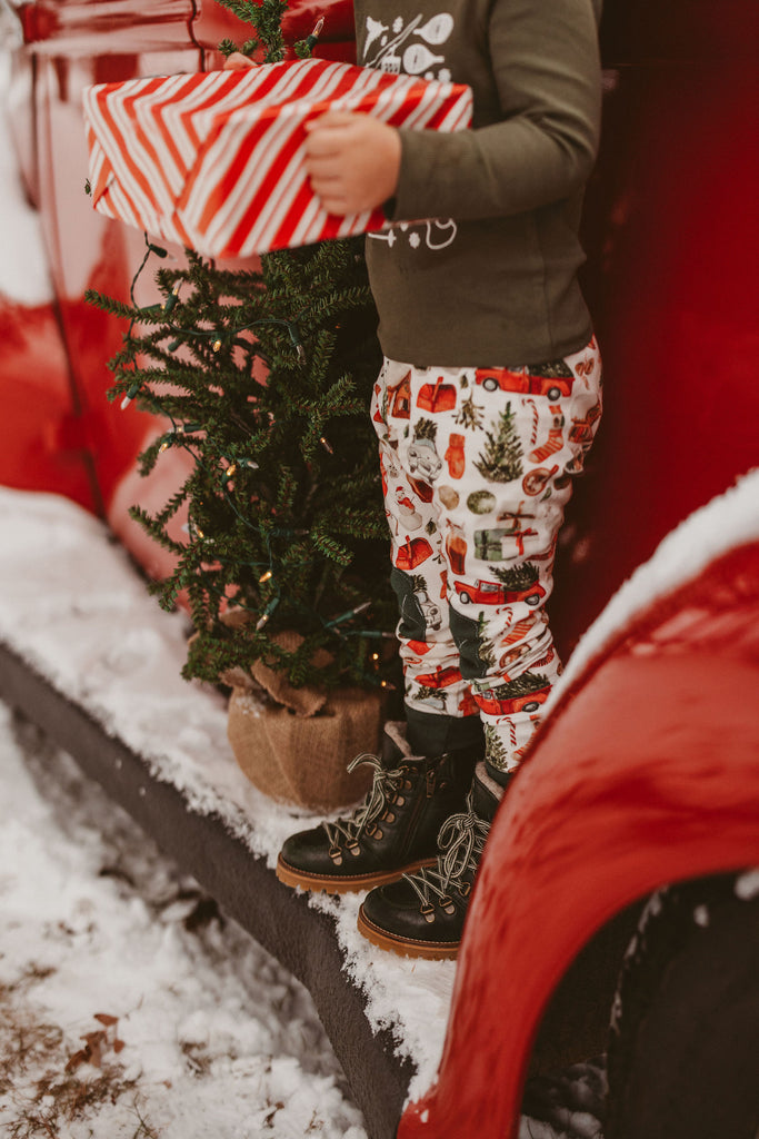 Christmas Stories  |  Adventure Leggings
