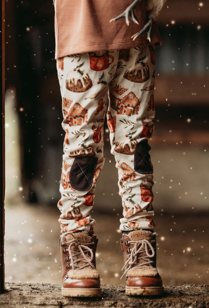 Christmas Bakes |  Adventure Leggings