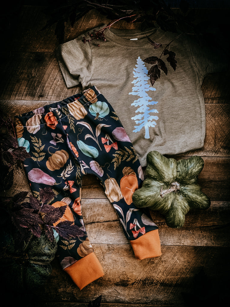 Pumpkin Patch   |  Adventure Leggings