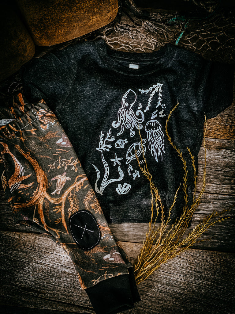 Ocean Song  |  Black Tee