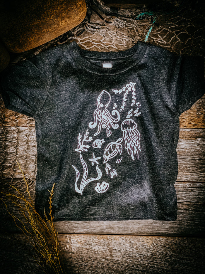 Ocean Song  |  Black Tee