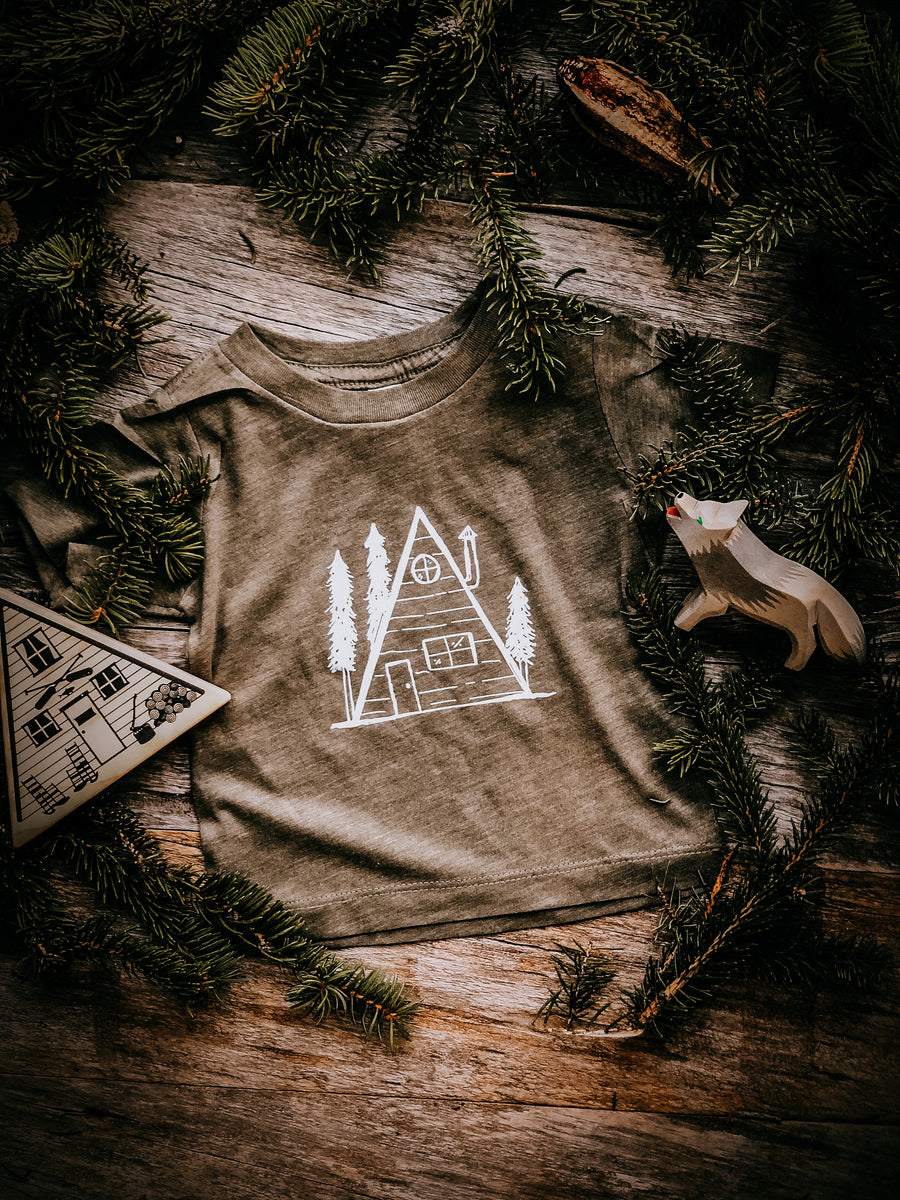 Cabin  | Olive Tee